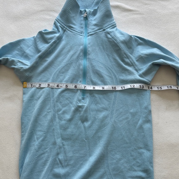 lululemon Light Blue Women's Top - Picture 6 of 9